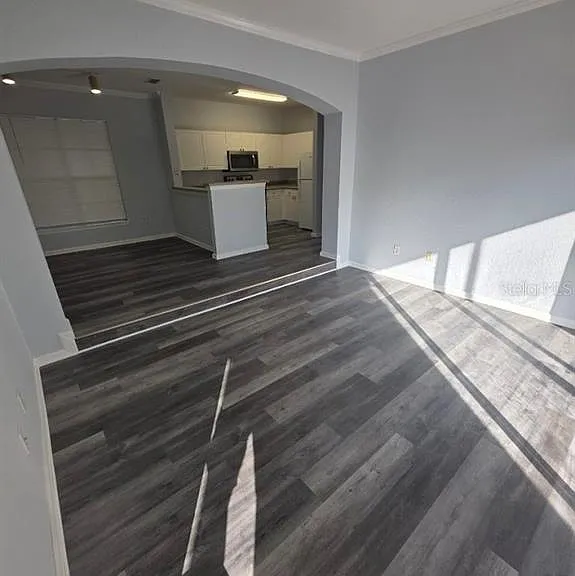 9401 Crescent Loop Cir #203 — Photo 2