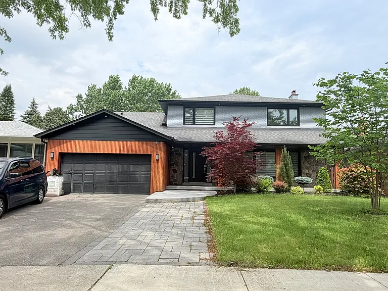 3477 Riverspray Cres — Photo 1
