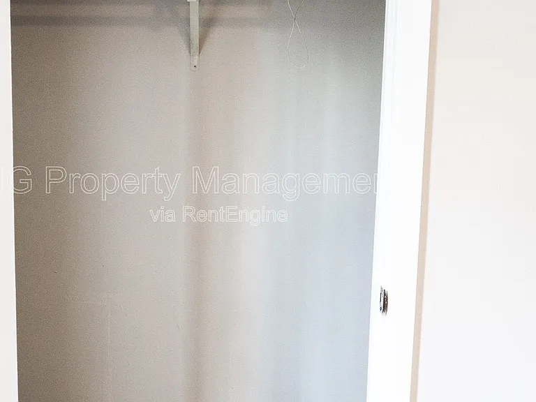 129 Hillcrest Dr #17 — Photo 10