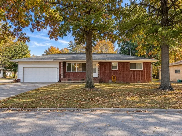 1114 Eicher Ave, Springdale, AR 72764