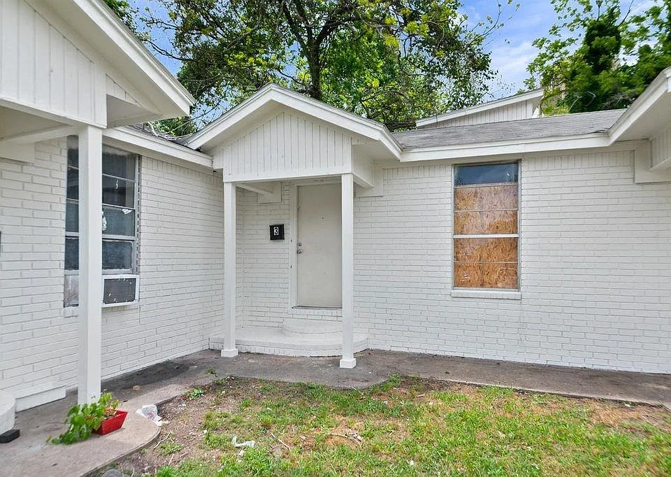 806 E Emily Ave #2