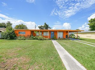 520 Sharon Cir, Pt Charlotte, FL 33952