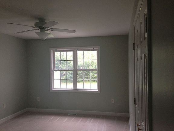 4th image of 204 Southridge Ct
