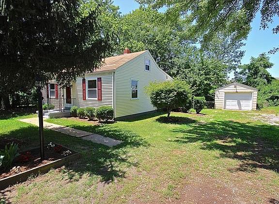 3rd image of 1530 Wake Ave