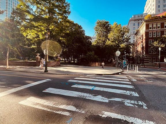 4th image of 604-36 S Washington Sq APT 2708