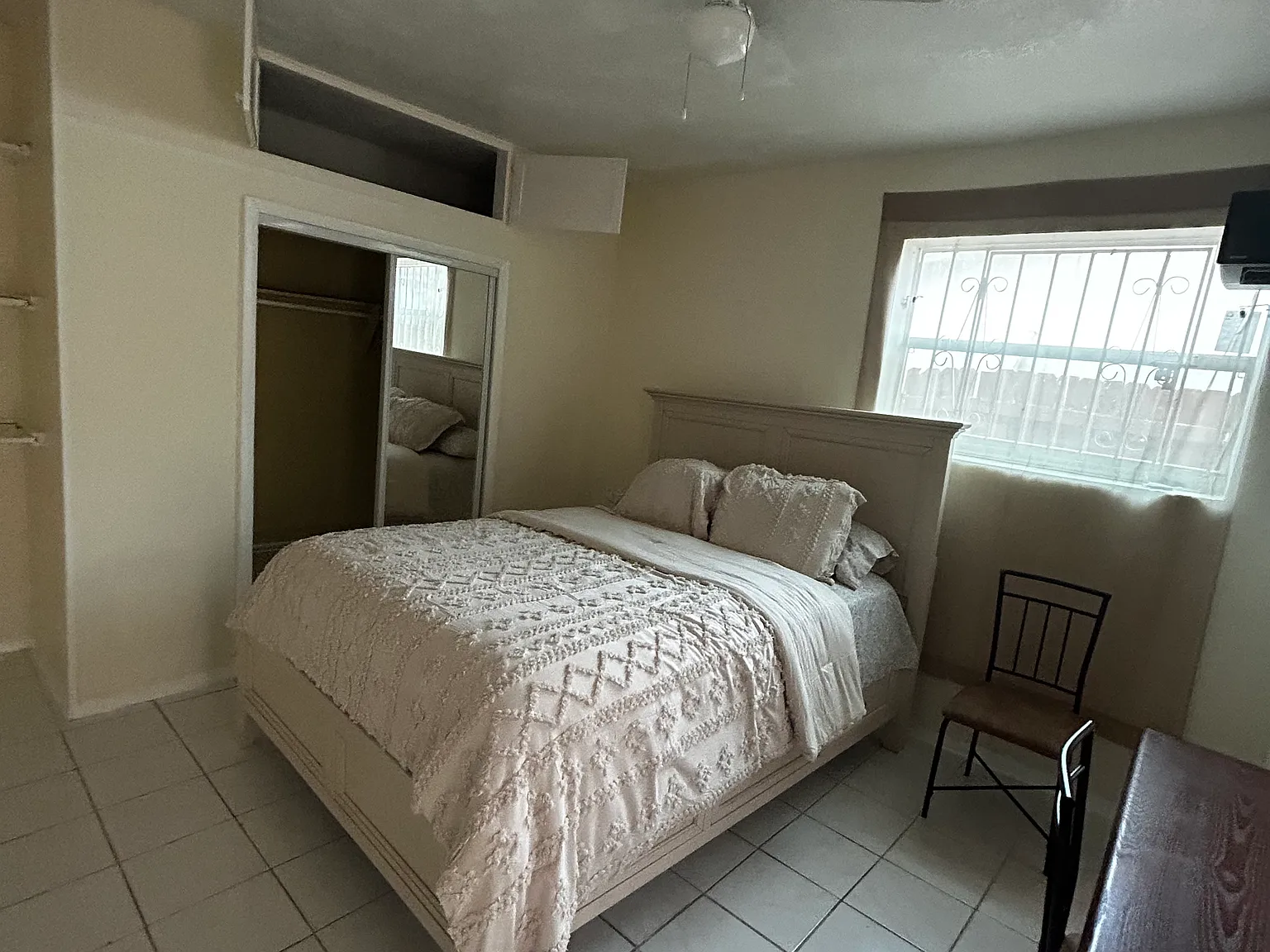 Studio, 550 sqft, $1,250 — Photo 4