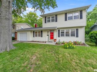 3011 Windsor Dr, Bettendorf, IA