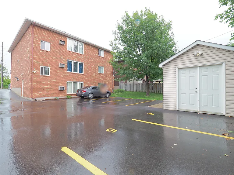 1678 Russell Rd — Photo 20