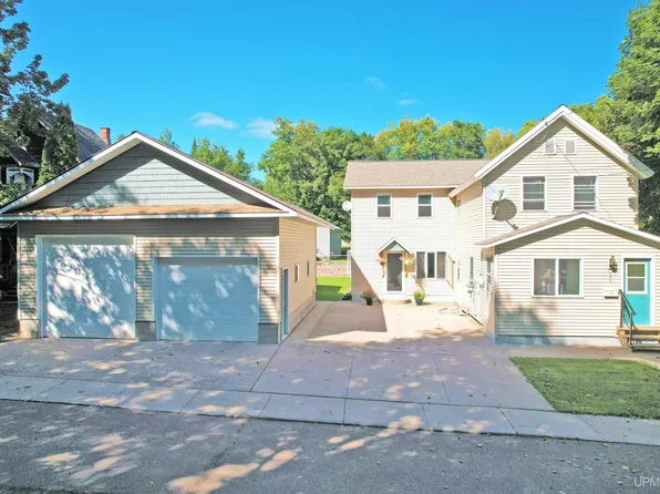 245 2nd St, Lake Linden, MI 49945