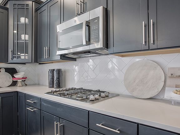 Elegant backsplash in kitchen