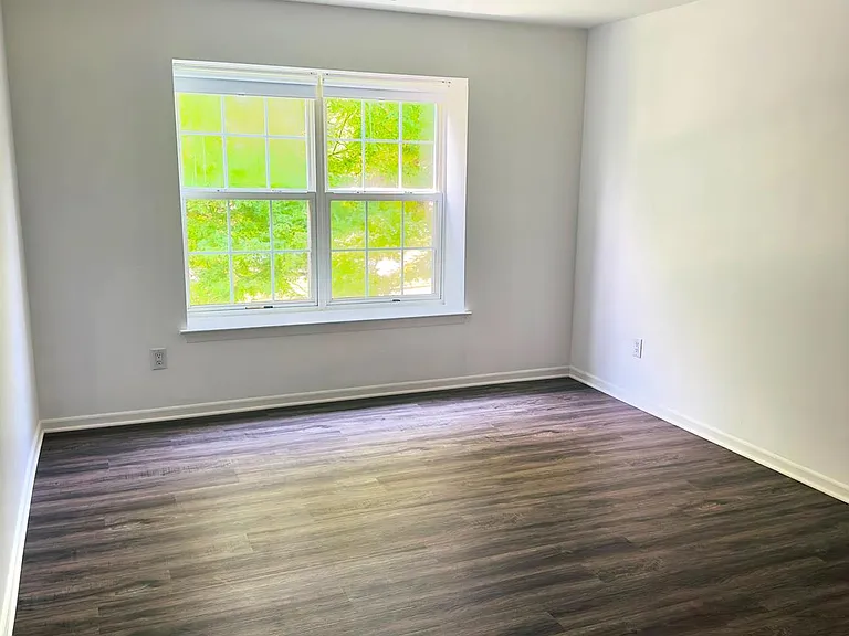 3604 Saxony Dr #B — Photo 5
