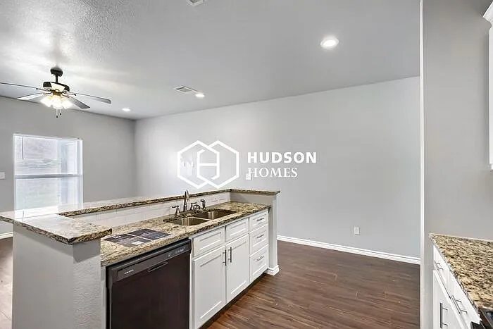 101 Pharm Hills Rd #204 — Photo 5