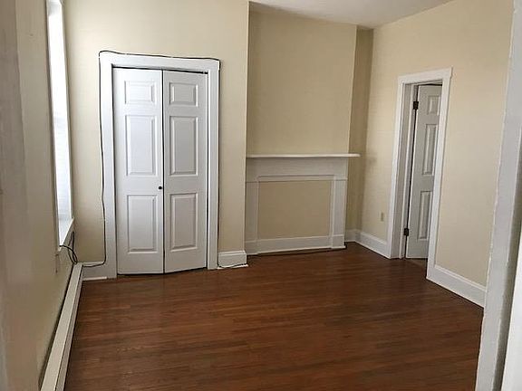 1st floor bedroom or den 