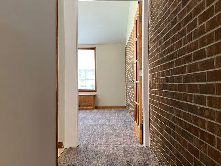 805 Gardenview Dr — Photo 18