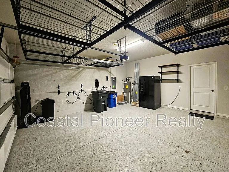 19403 Blue Pond Dr — Photo 44