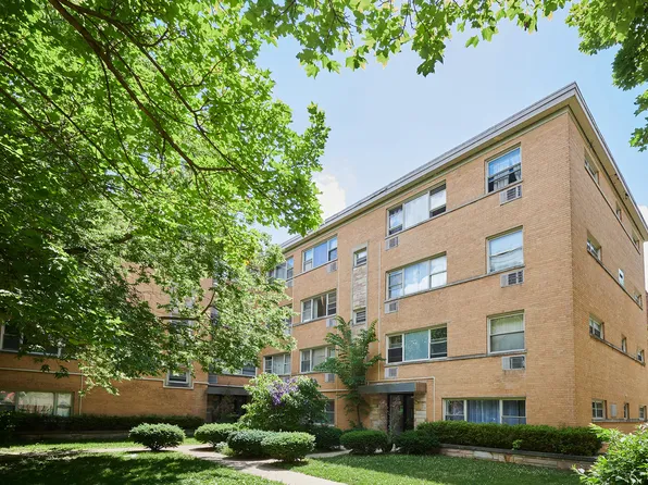 2205 W Highland Ave #1N, Chicago, IL 60659