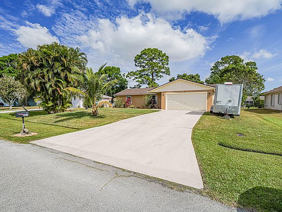 3rd image of 551 SW Butler Avenue