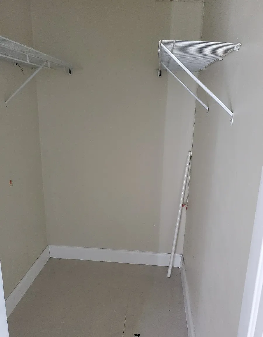 2 bed, 1050 sqft, $2,000 — Photo 2