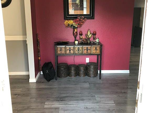 4th image of 1608 Lacy Ln