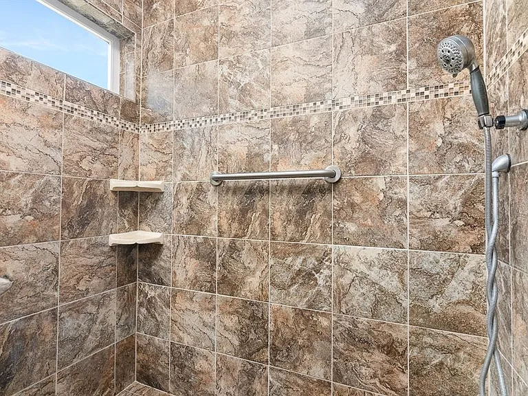 7916 SW 80th Dr — Photo 24