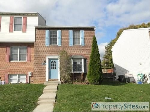 1st image of 14 Oak Crest Ct