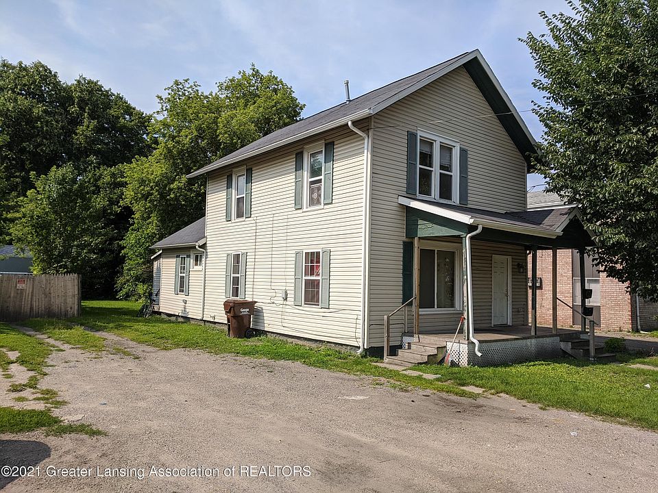 1st image of 920 E Shiawassee St
