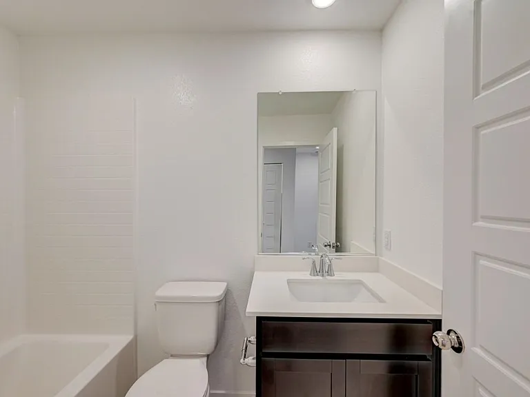 10772 Paget Ct — Photo 33