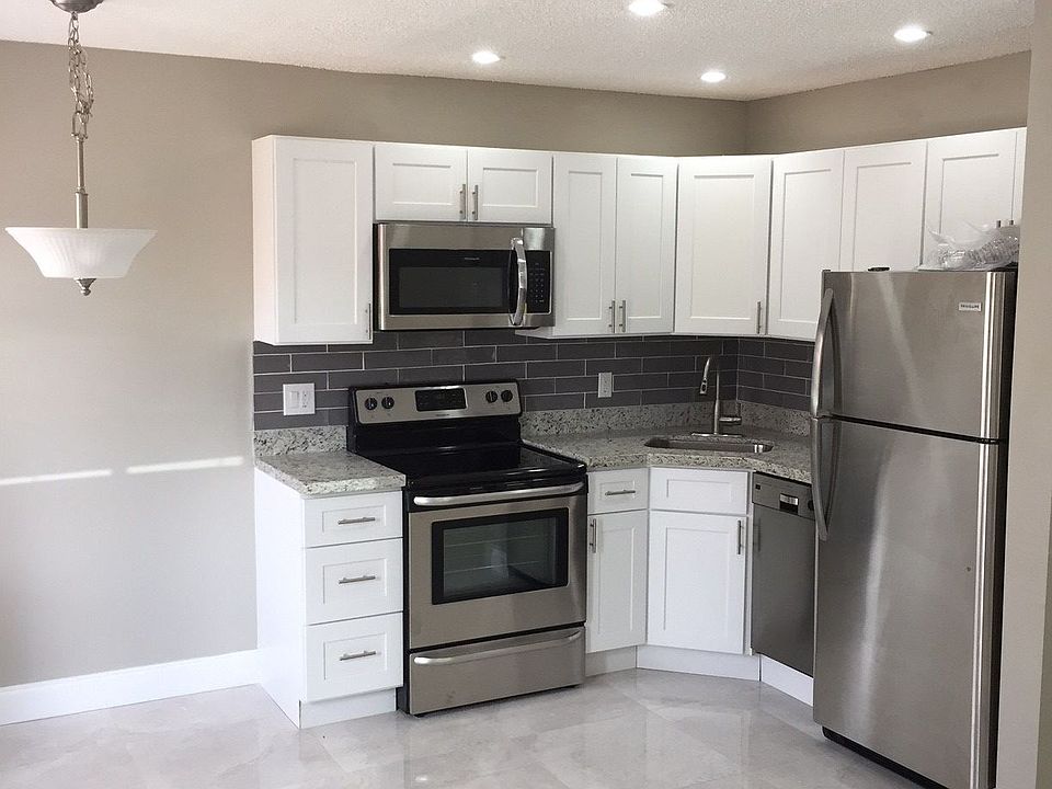 1st image of 1921 NE 51st St APT 7