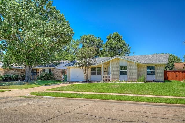 1st image of 4629 Huntington Dr