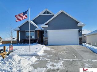 1462 Voss Dr, Blair, NE 68008