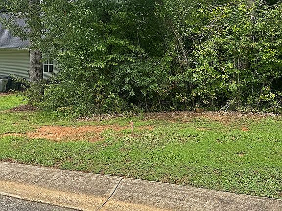 4th image of 1219 Summerhill St