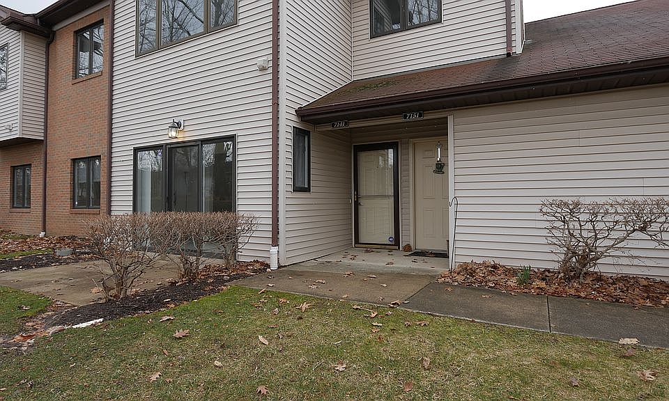 1st image of 7141 Village Dr #7141