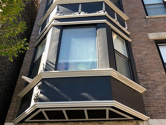 2nd image of 908 N Western Ave APT 2R