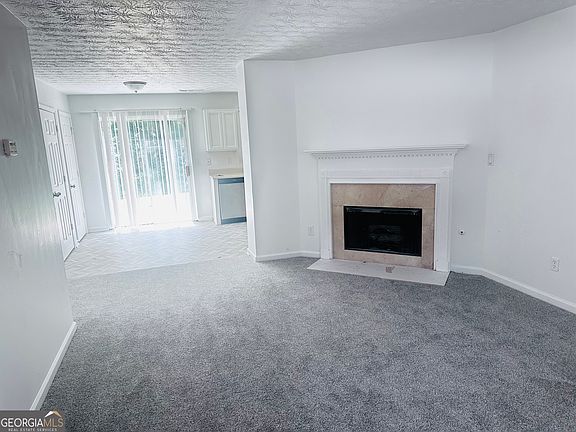4th image of 9432 Lakeview Rd #53
