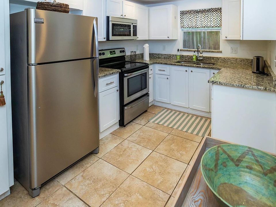 1st image of 1001 E Henry Ave
