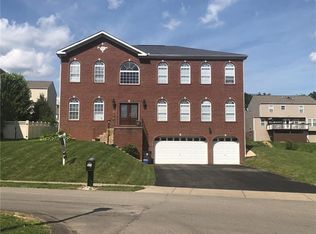 23 Trotter Ln, Clinton, PA 15026