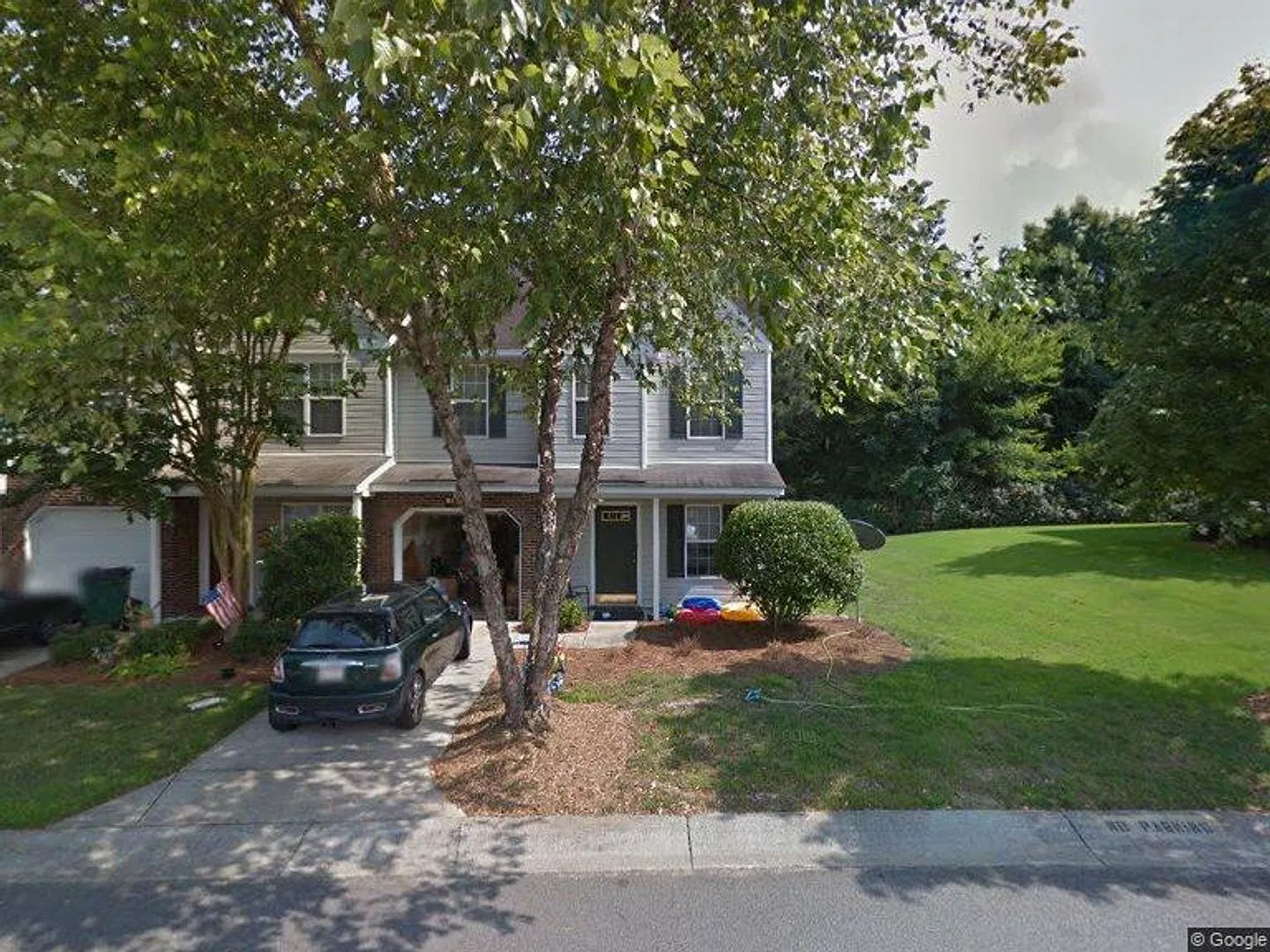 3 Bedroom Townhome — Photo 1