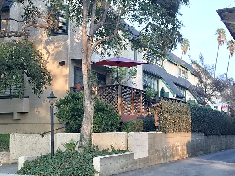170 N Sierra Bonita Ave #12 — Photo 23