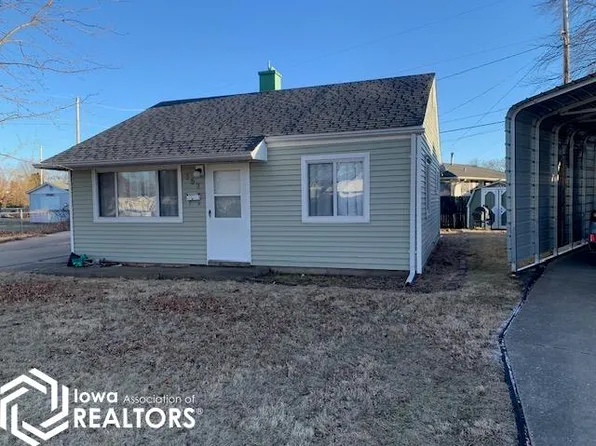 157 Indian Ter, Burlington, IA 52601