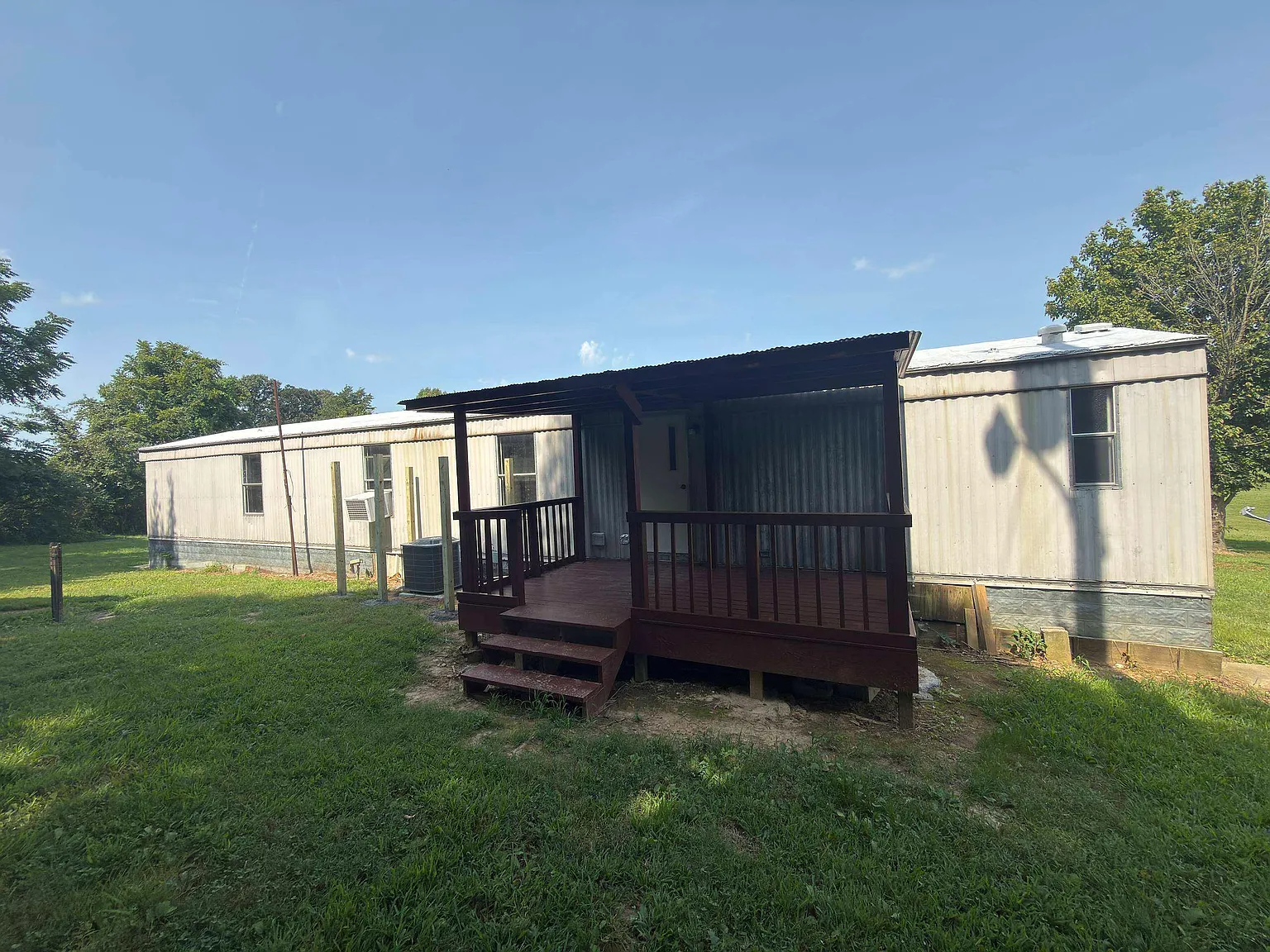 3 bed, $1,200 — Photo 3