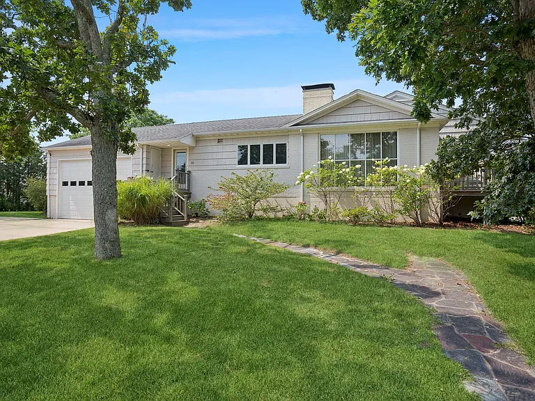 33 Beach Rd — Photo 31