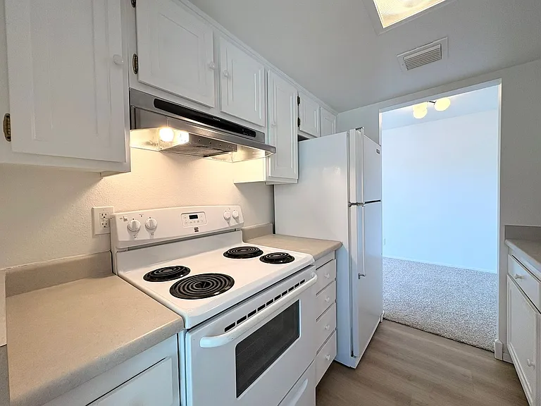 50 Sombart Ln — Photo 20