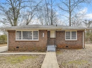 1521 27th Ave N, Hueytown, AL 35023