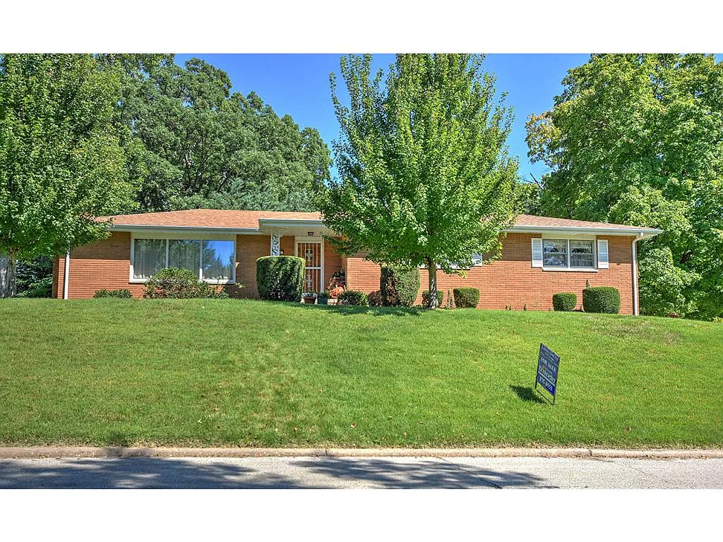 20 Dellwood Dr photo 1
