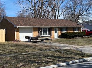 6744 Lincoln Green Rd, Holland, OH 43528