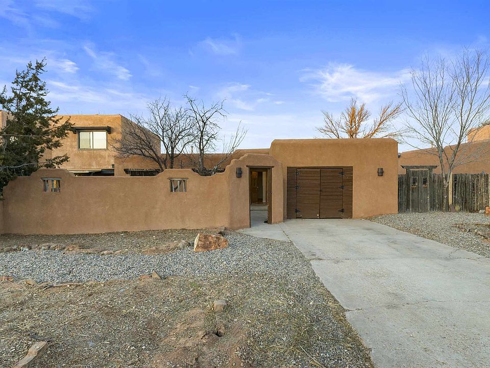 1st image of 2709 Plazuela Serena
