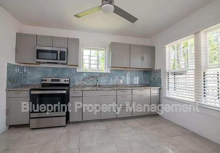5406 Court G — Photo 5