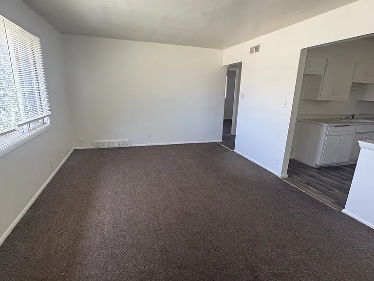 5839 N 84th St #5 — Photo 3