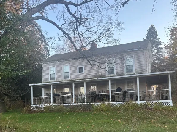 388 Southside Dr, Oneonta, NY 13820