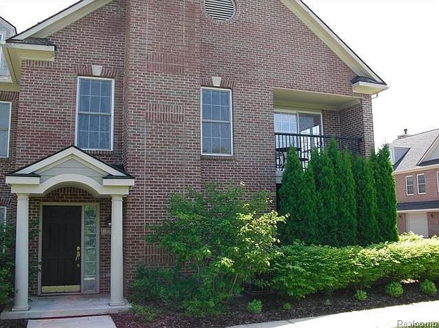 1st image of 5563 Hampshire Ln